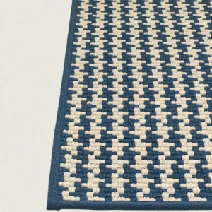 Op maat gemaakt buitenkleed grof in 2 kleuren beige met kobaltblauw